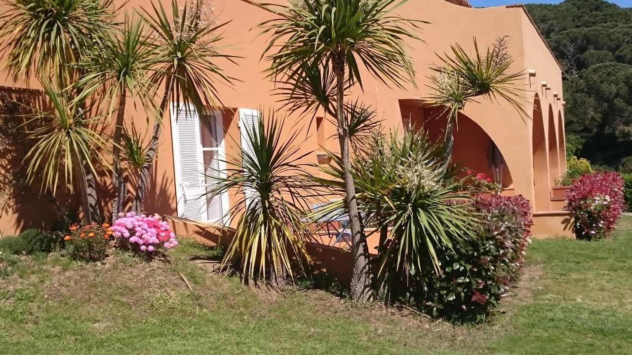 Hotel Les Bouis - Vue Mer Ramatuelle Exterior foto